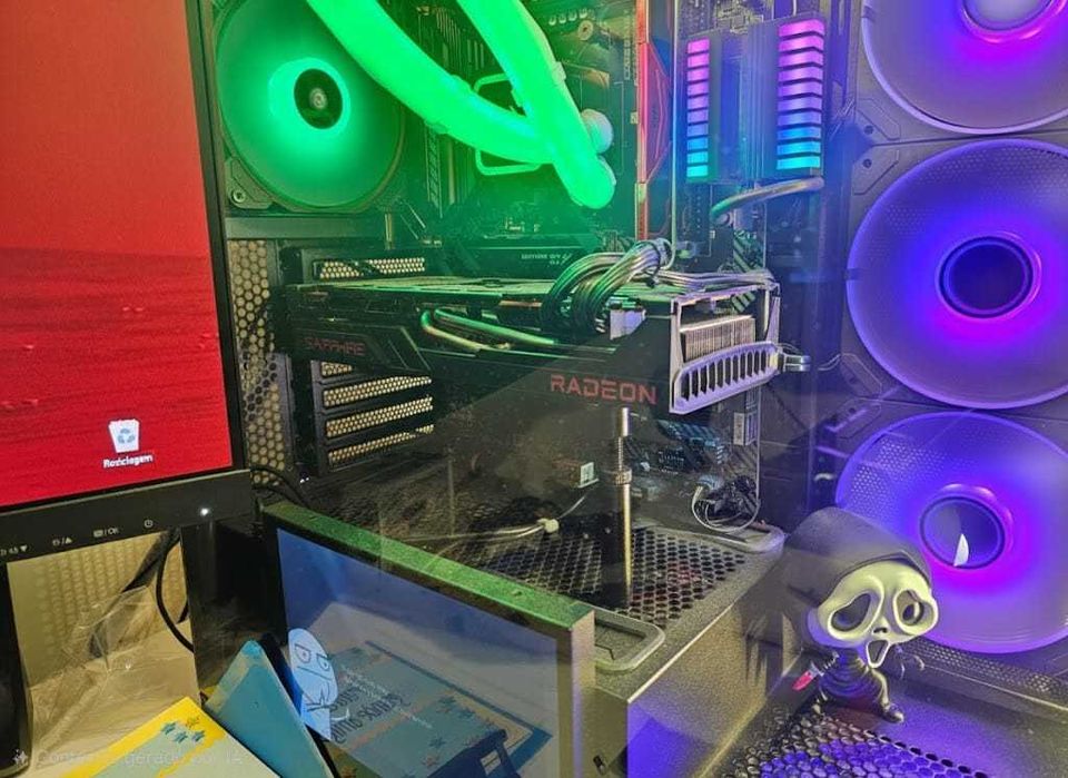 AMD Radeon ™ RX 6700 XT  12GB DDR6 COMO NOVA