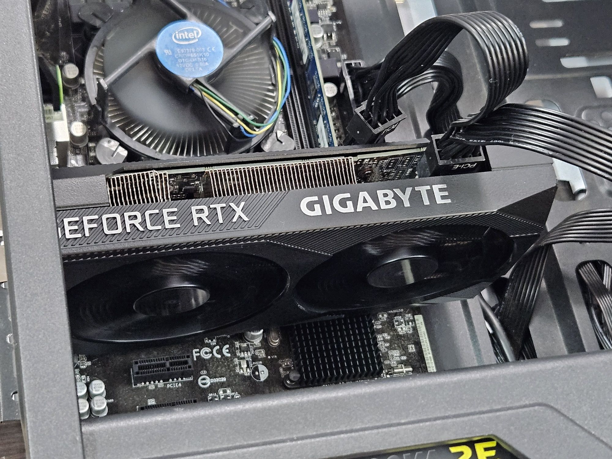 Видеокарта RTX 3060 8gb Gigabyte