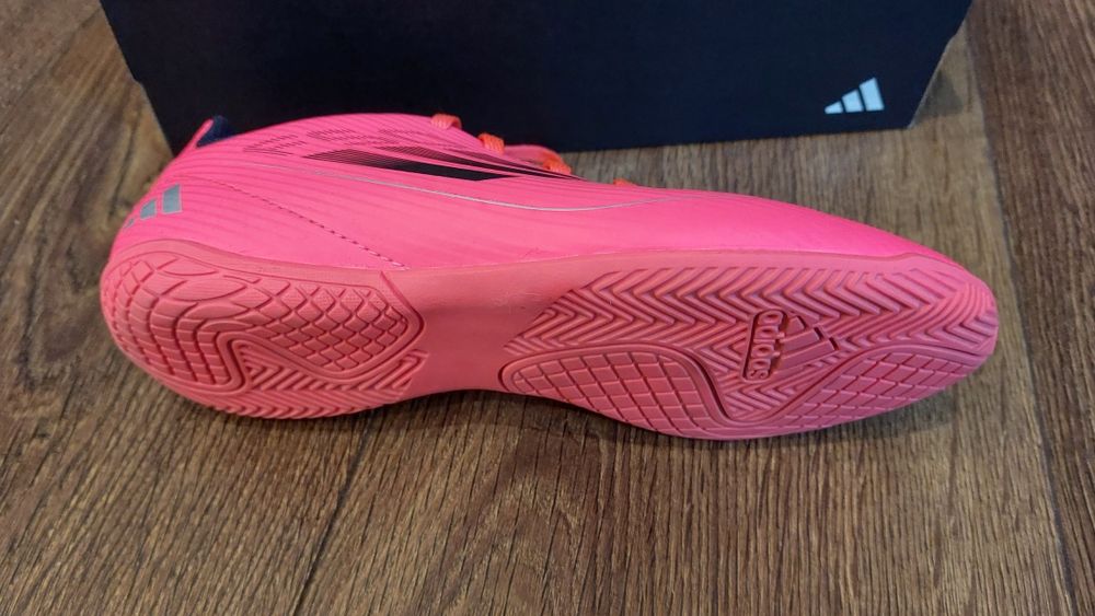 Halówki piłkarskie 35