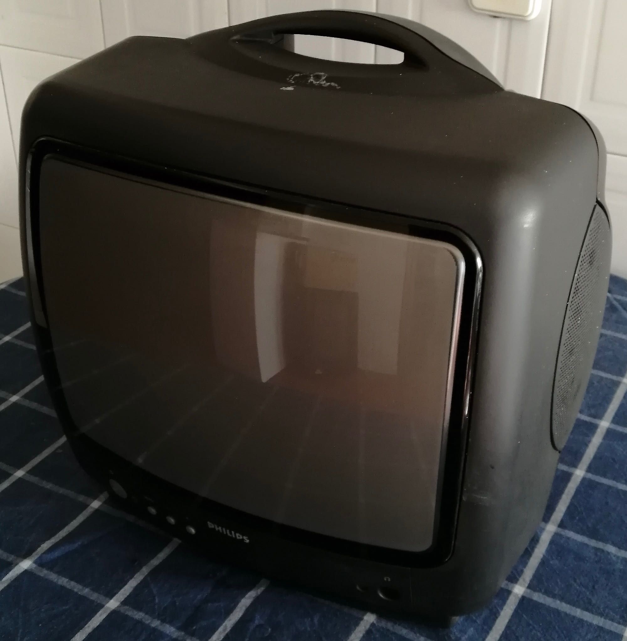 televisor 36cm tdt