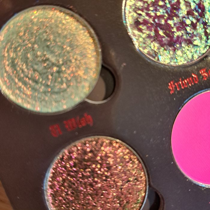 Bella Beaute Bar Dead Roses paleta cieni indie