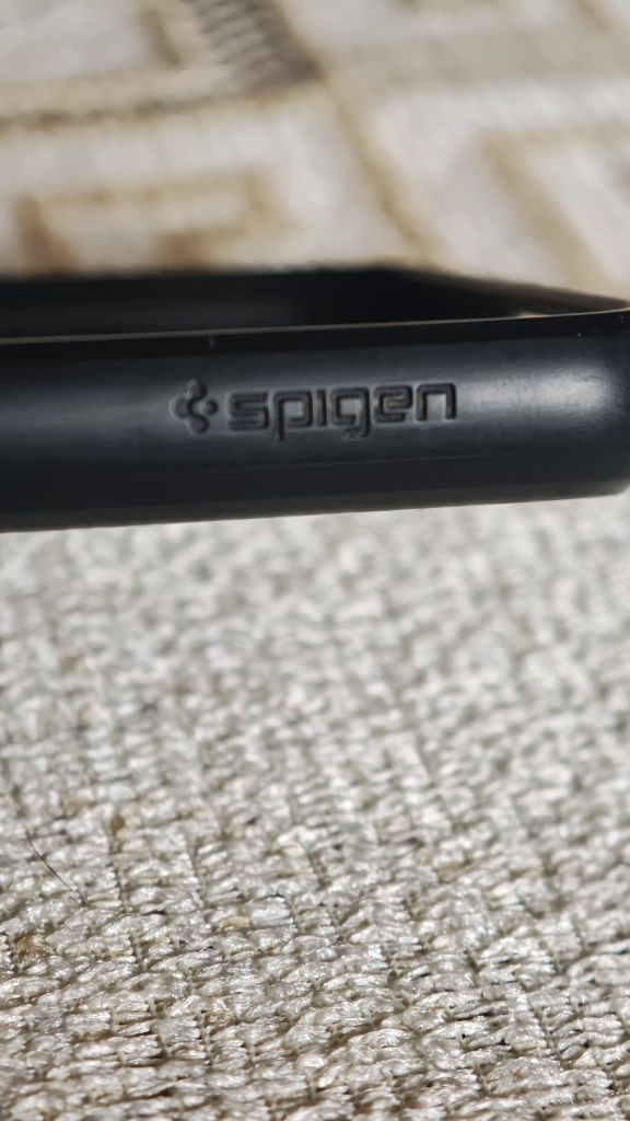 Etui Spigen do Xiaomi Mi10T i Mi10T Pro