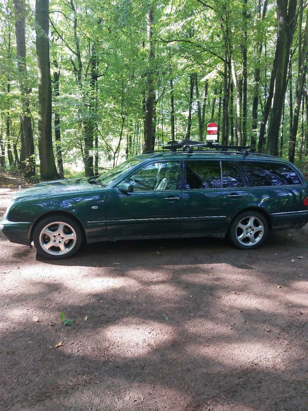 Mercedes E W210 kombi 3.2 litra benzyna plus LPG