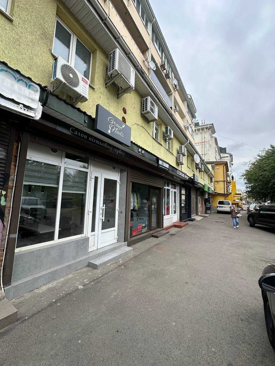 ЦЕНТР 28м2 Здам приміщення з Парковкою та Хорошою Ціною