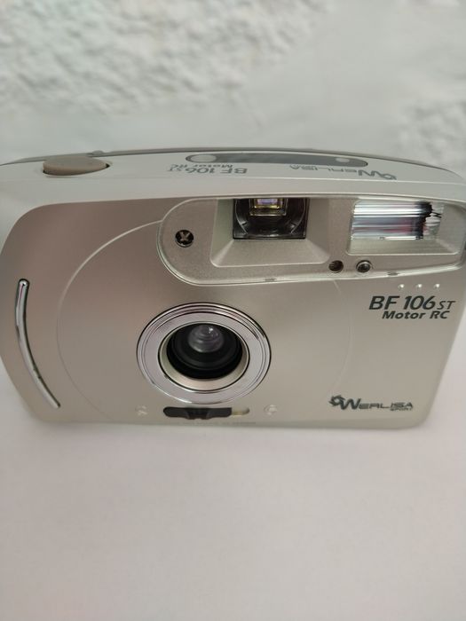 Automatic camera.64286572606465121