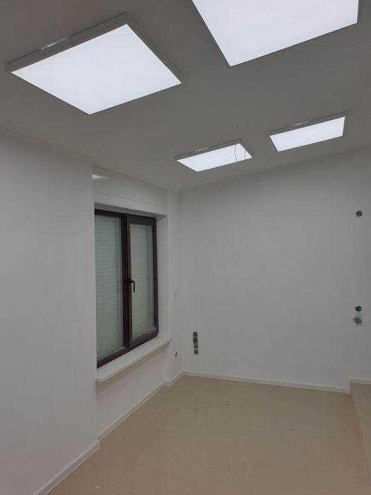 Приміщення 62м фасад під аптеку, магазин, офіс та 5+5м складських вул.