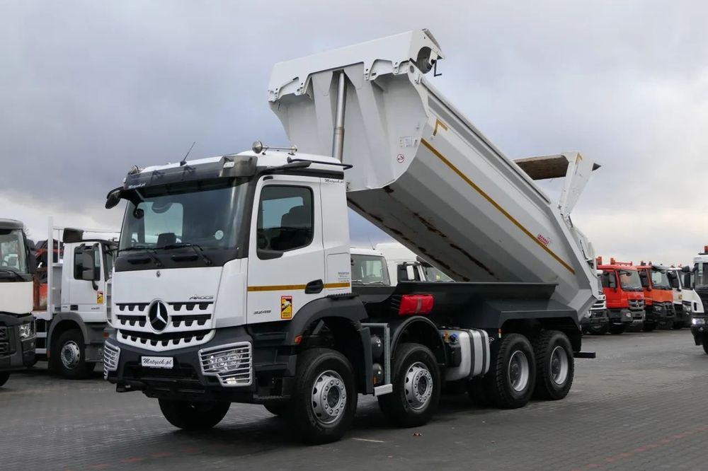 Mercedes-Benz AROCS 3246 / 8x4 / WYWROTKA / TYLNOZSYP / EURO 6 / OPONY 100 %