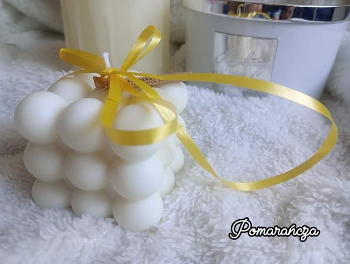 Kostka bąbelkowa z wosku sojowego