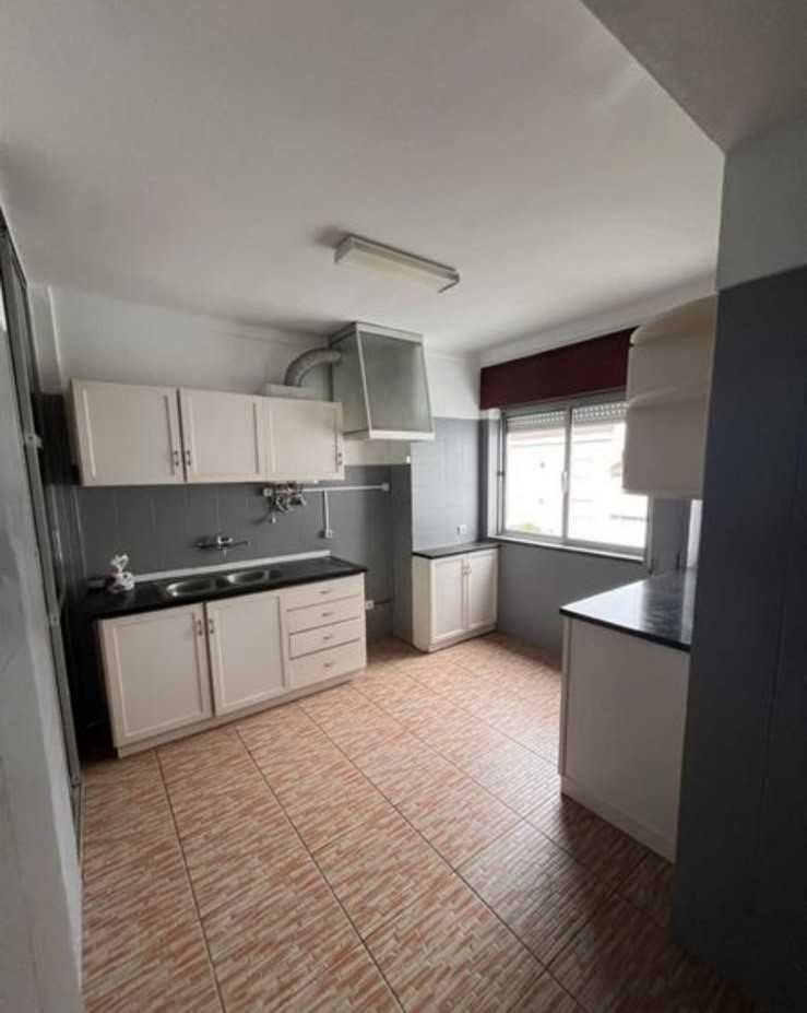 Apartamento para Alugar – Almeirim, Santarém Praceta da Coopeal
