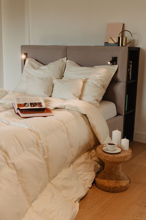 Kołdra AMZ BASIC całoroczna puch 70% 200x200cm Różowy