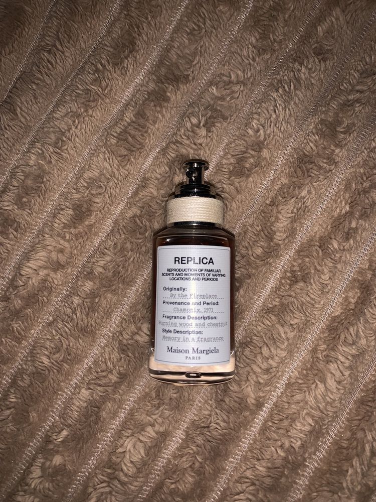 Maison Margiela REPLICA By the Fireplace (оригінал)