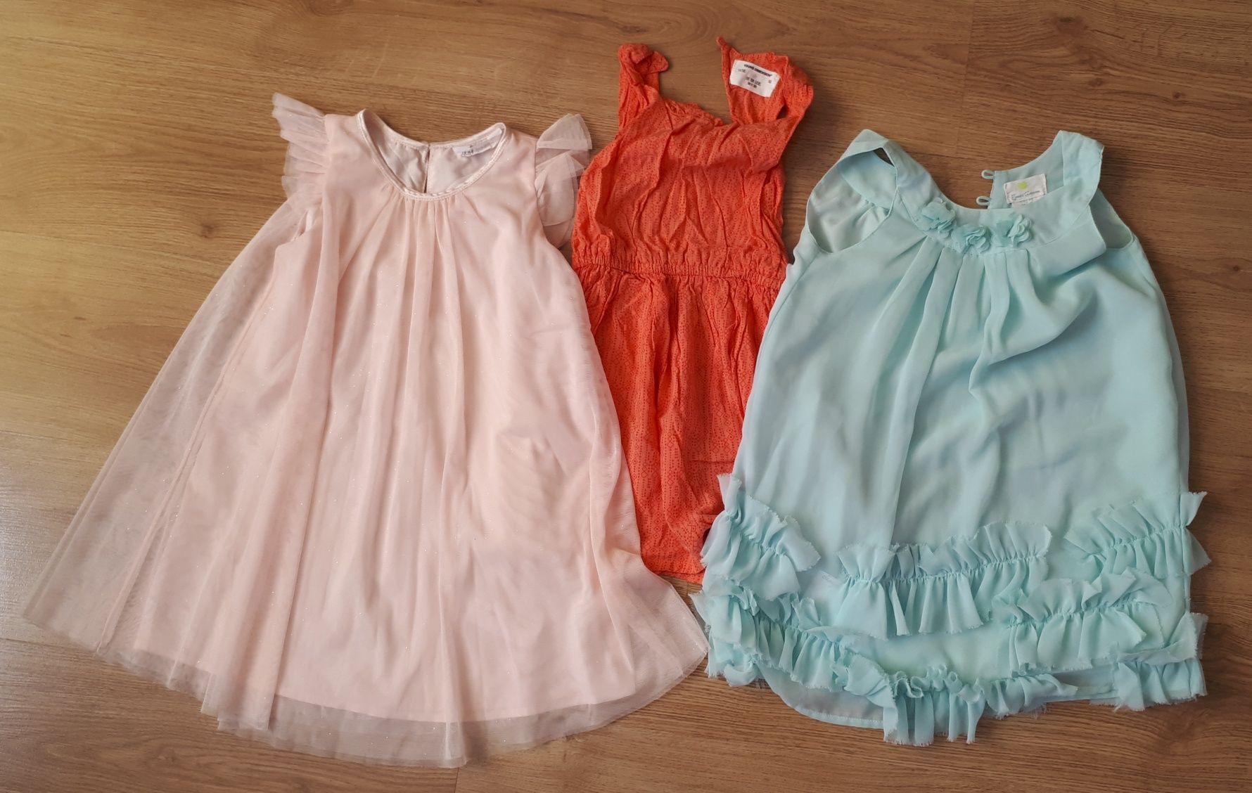 Sukienki dla dziewczynki różne ceny