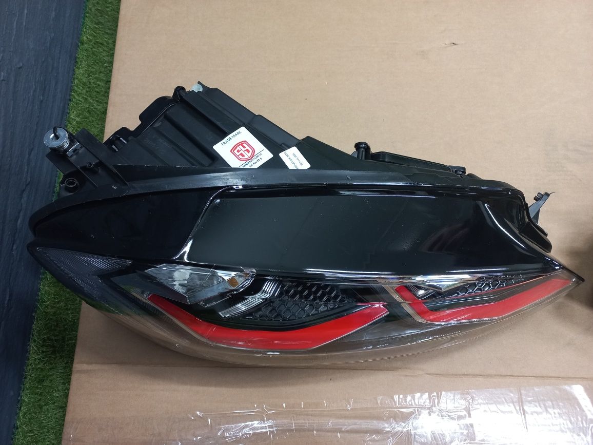 Комплект передніх фар Full LED для Volkswagen Golf 7 Golf 7.5 RED
