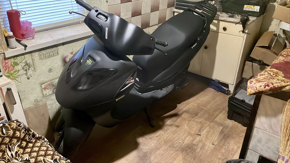 Продам мопед скутер Viper Storm 150см3