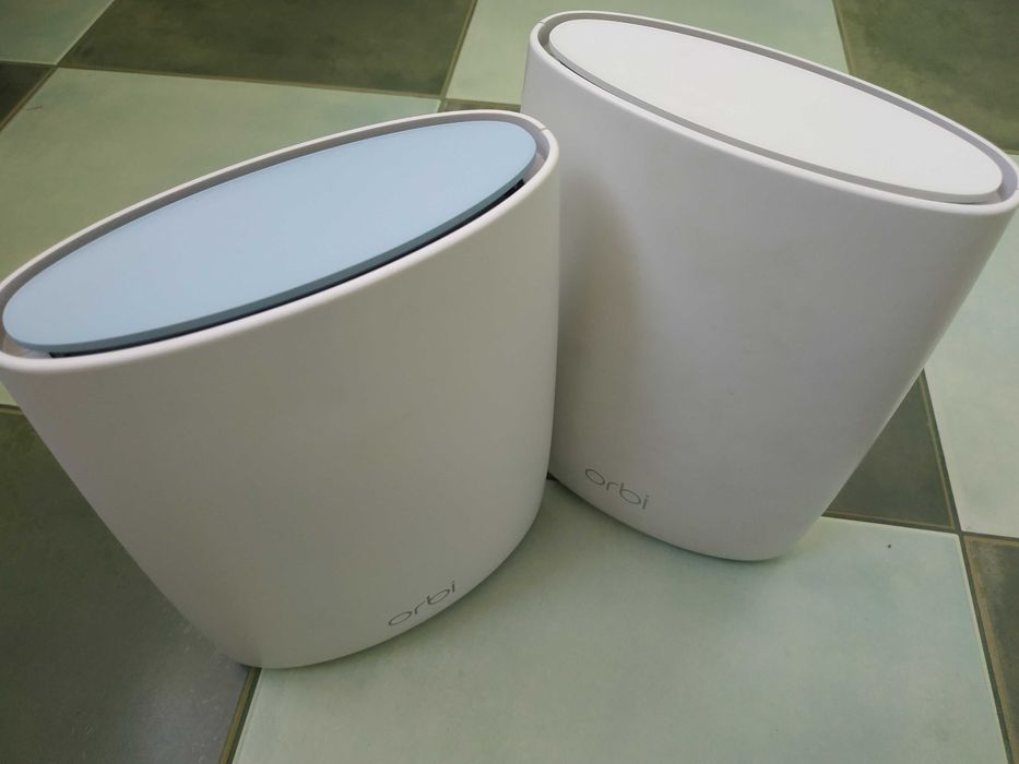 Роутер NETGEAR Orbi RBR50v2 Wi-Fi Mesh
