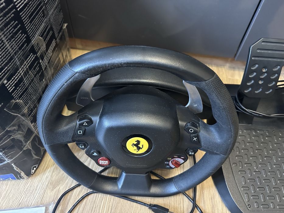 Игровий руль Thrustmaster Ferrari 458 для PC/PS 4 (logitech)