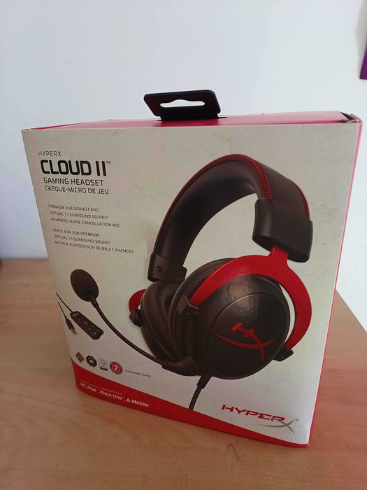 Auscultadores Gaming com Fio HYPERX Cloud II