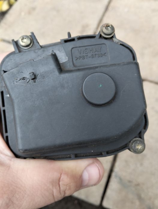 Дросільна заслінка Лагуна