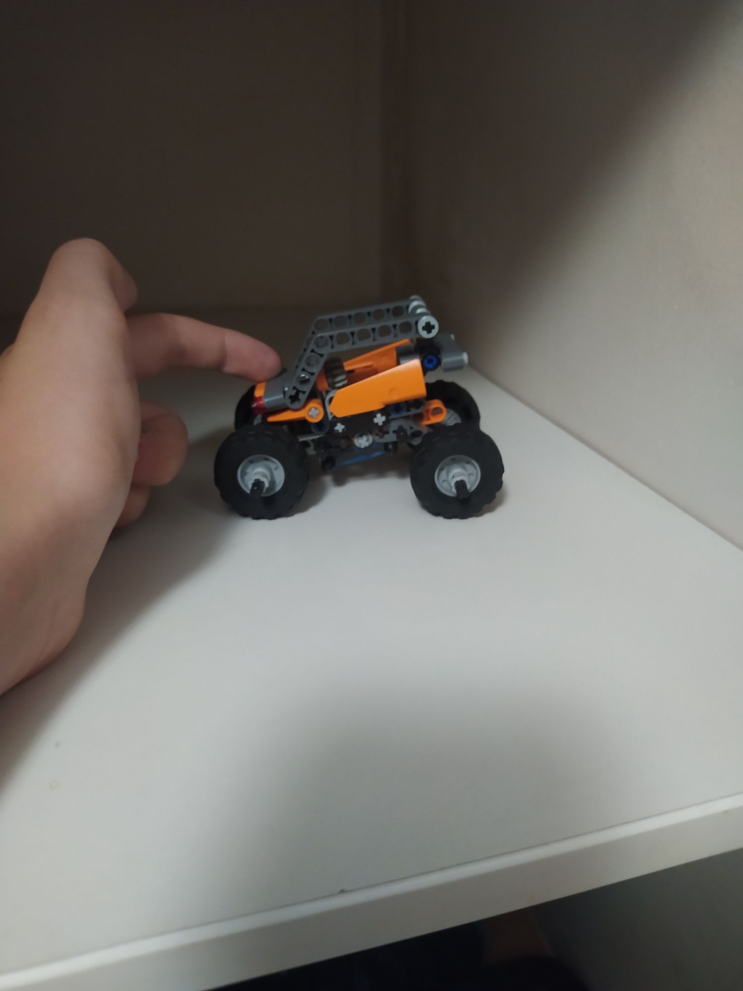 Samochód terenowy LEGO technic