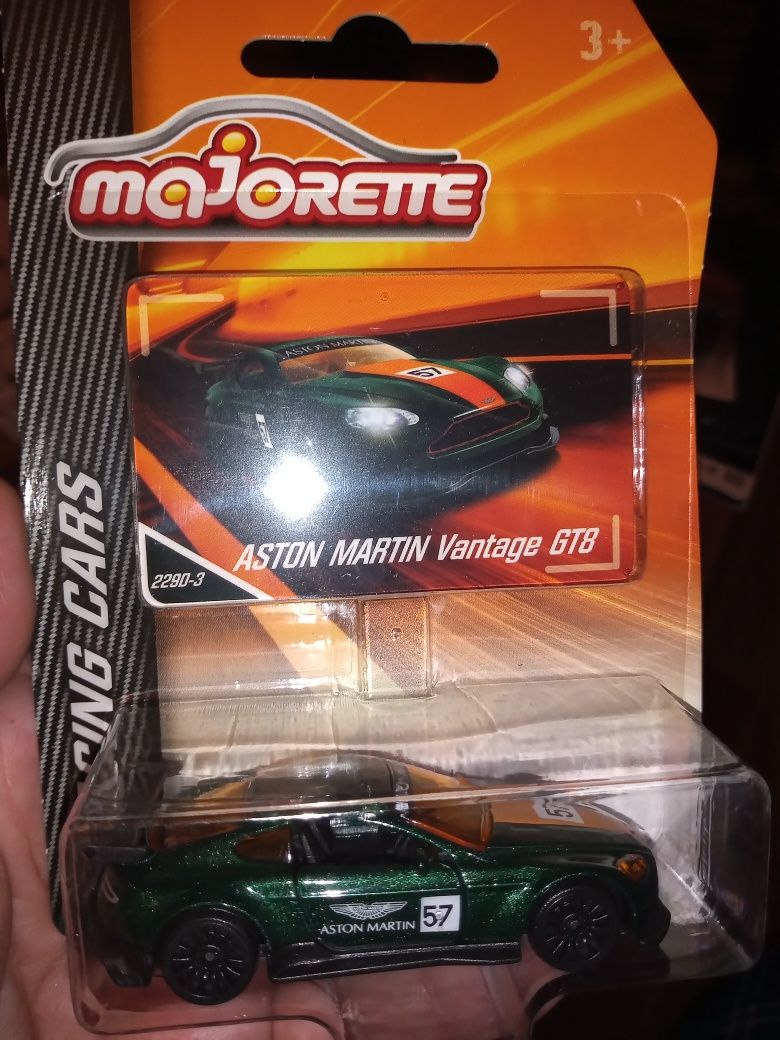 Model Majorette Aston Martin Vantage GT8 Racing Cars Nowość