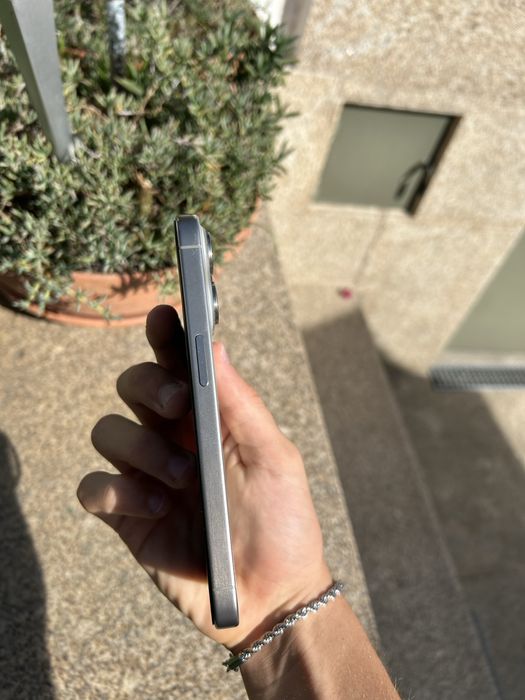 Iphone 15 pro 256gb Como Novo!!! 90% Bateria