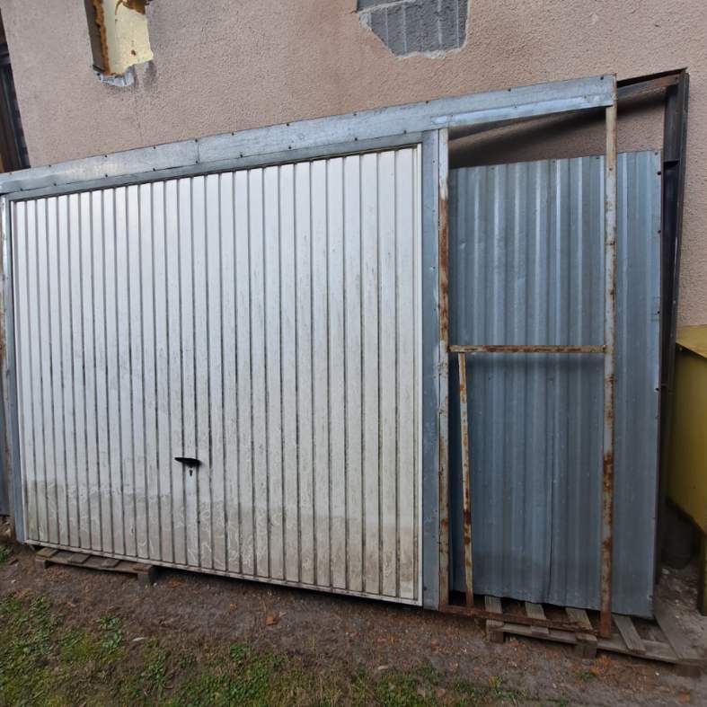 Garaż blaszany 4x7 m
