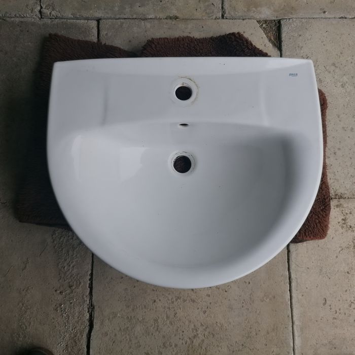 Umywalka ceramiczna