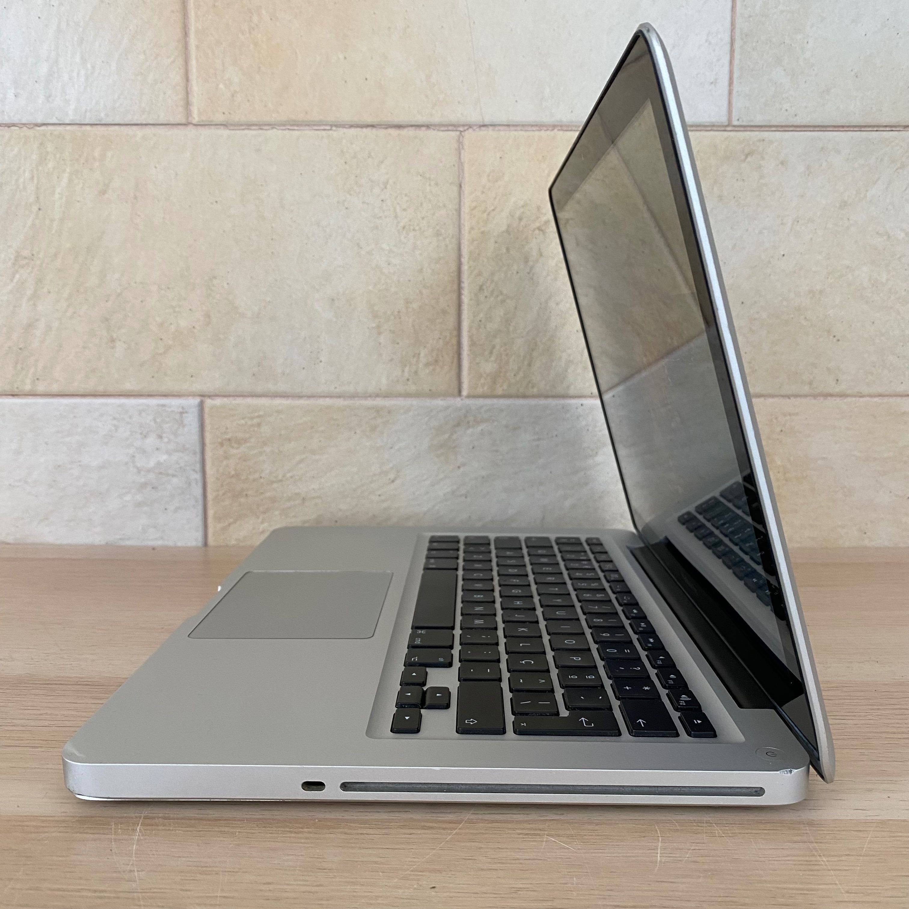 MacBook Pro 13" i5 8/240gb SSD 2012 C/MagSafe original