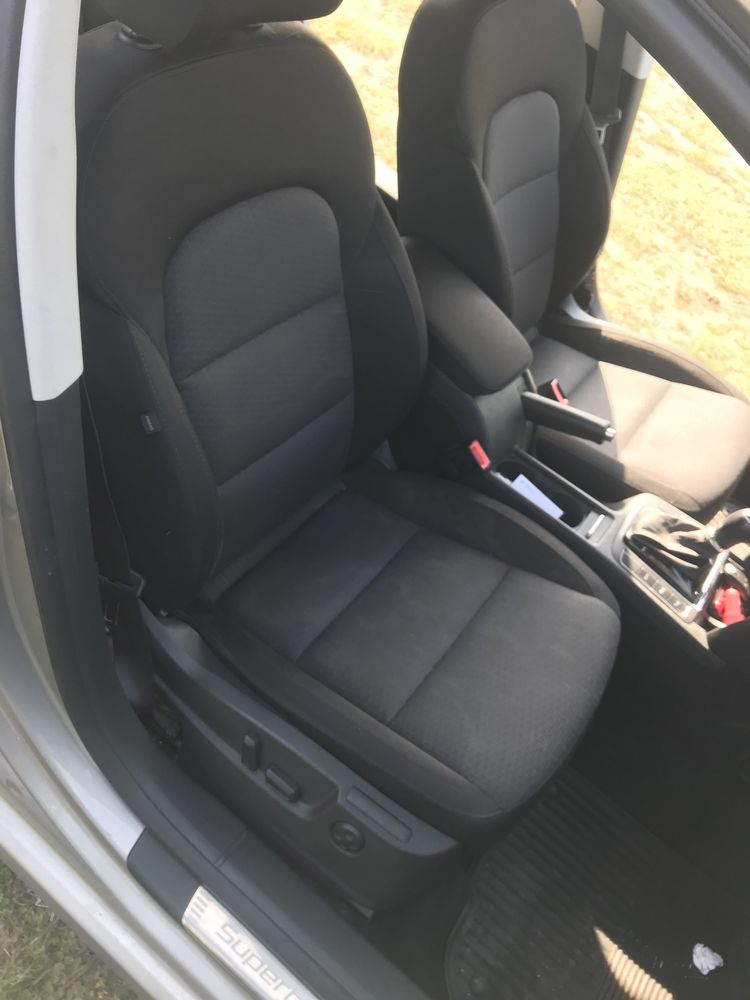 Fotele skoda superb II kombi podgrzewane elektrycznie regulowane