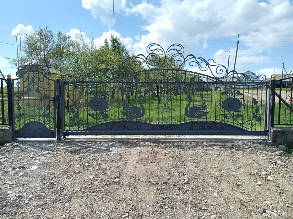 Ворота ковані. Відкатні ворота. Фіртка. Ковка. Металоконструкції