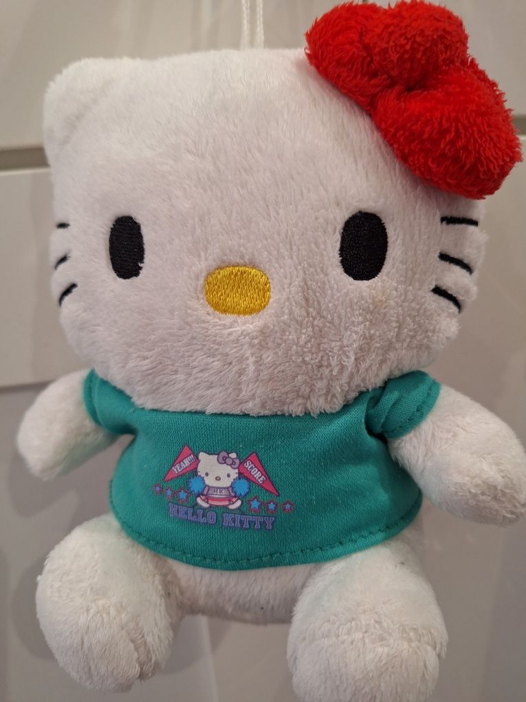 Hello kitty pluszak