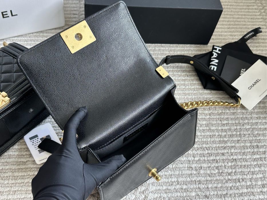 Жіноча сумка Chanel Boy 25×20 | Чорна класика