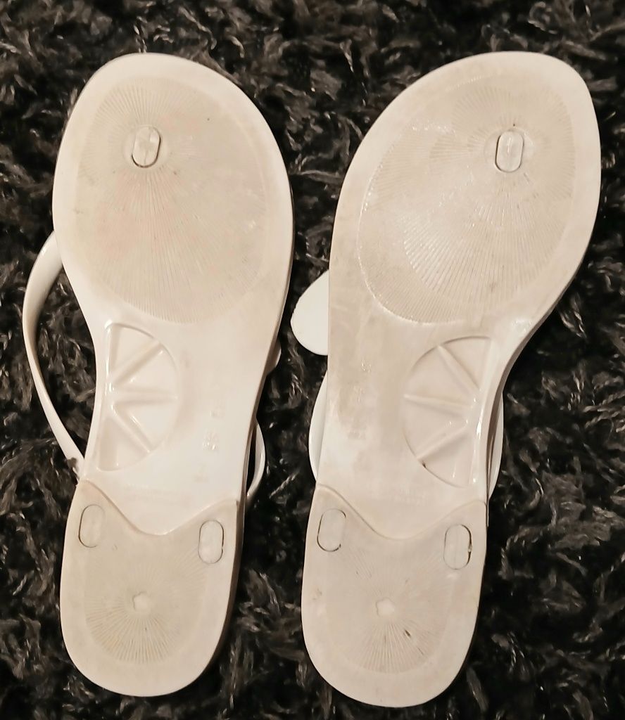 Chinelos Melissa n.° 36