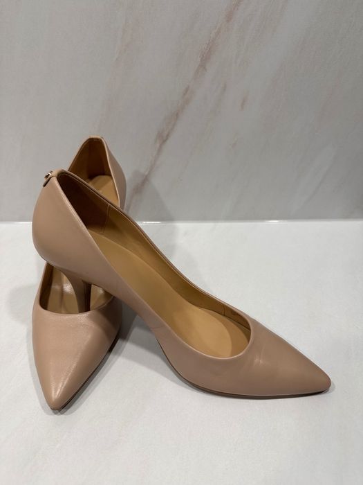 Шкіряні туфлі Michael Kors. Б/у