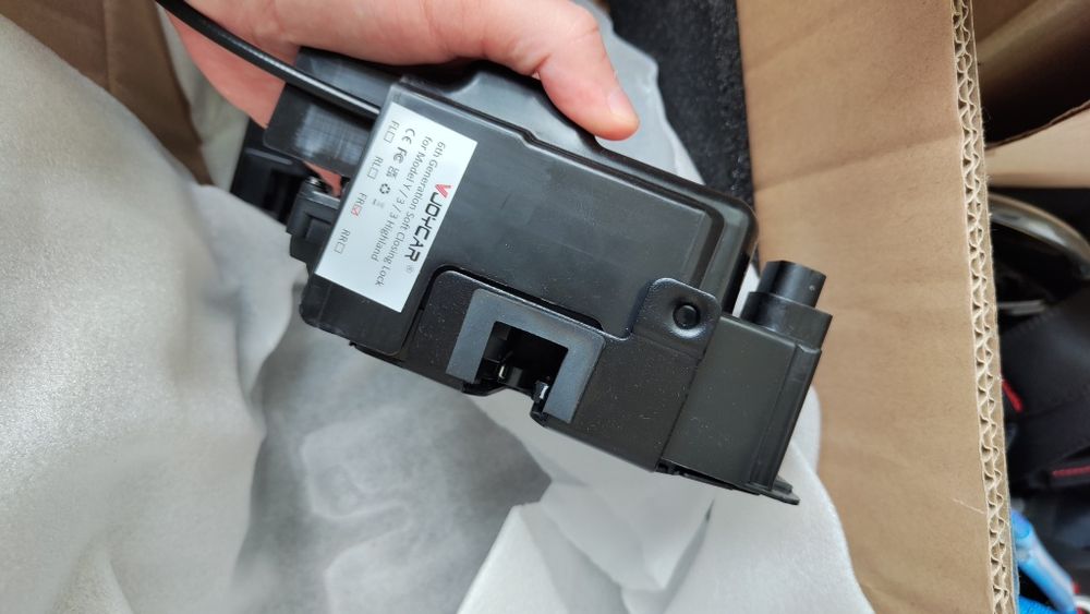 Доводчики дверей Tesla model 3 Y