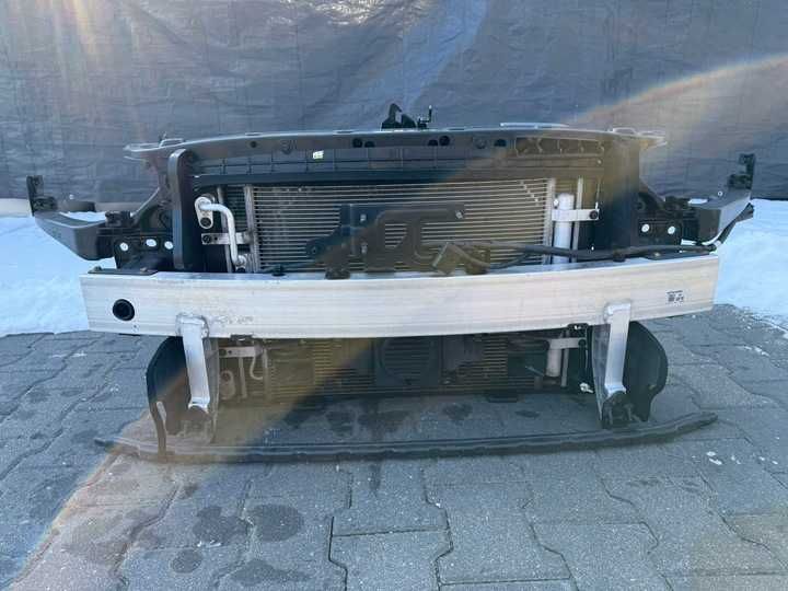 Hyundai Ioniq 4 Передня панель,телевізор