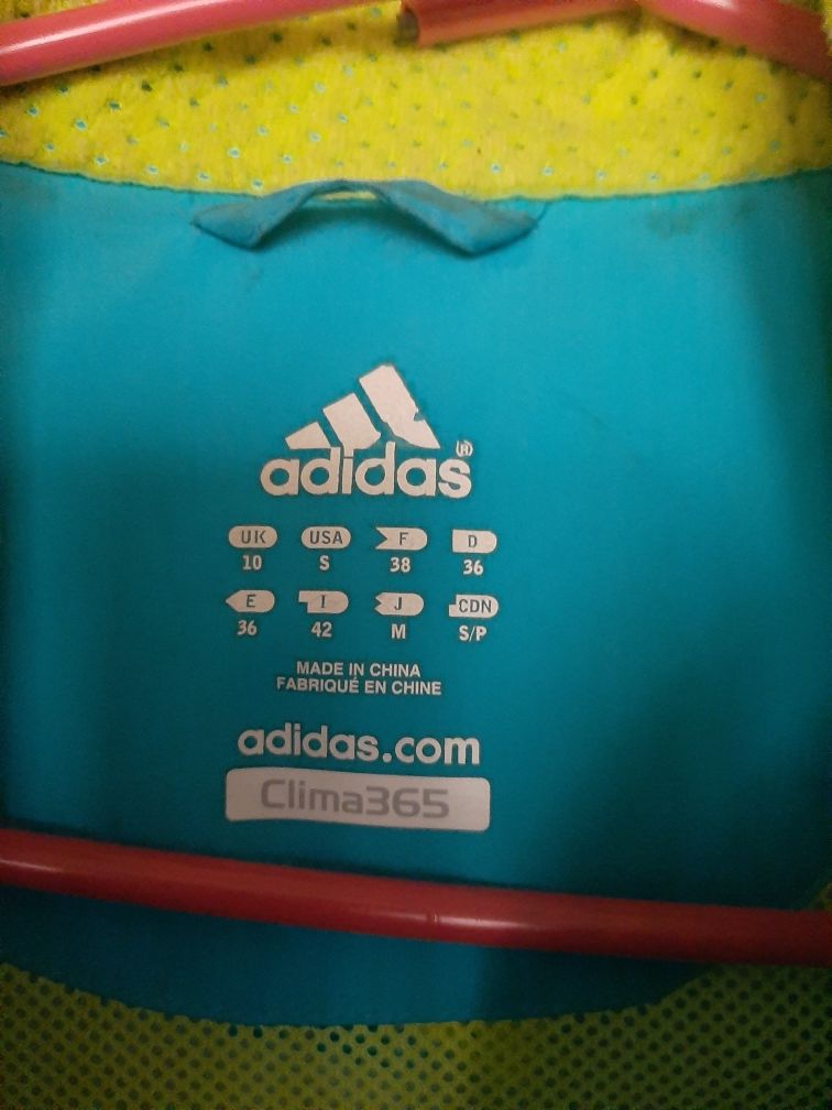 Kurtka Adidas do biegania