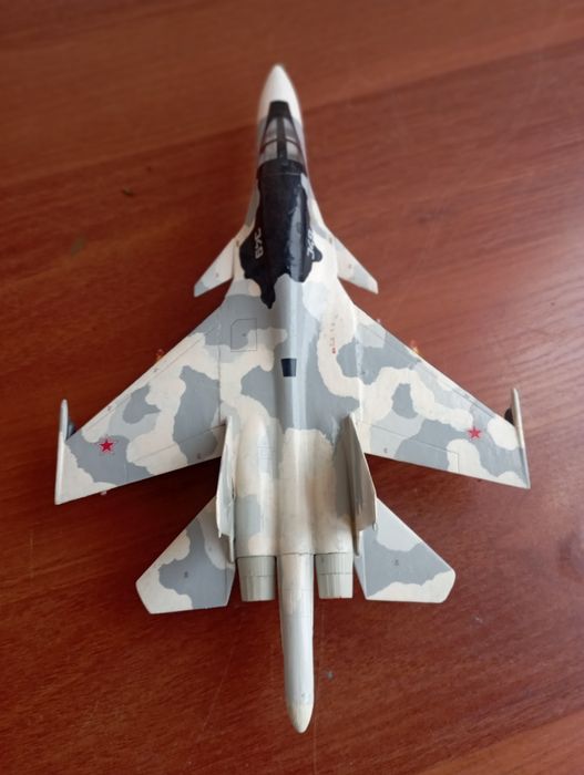 Продам модель самолёта