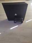 PlayStation 4pro + 3 gry