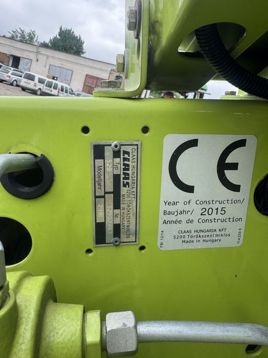 Продам жатку Claas V1050