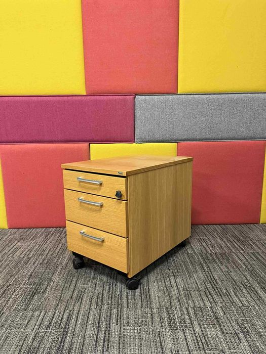 Kontenerek podbiurkowy Kinnarps szafka pomocniki biurowe 53x60x40