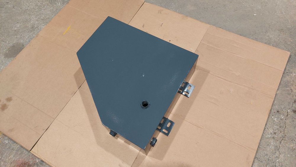 zbiornik oleju hydraulicznego przyczepa leśna 40L