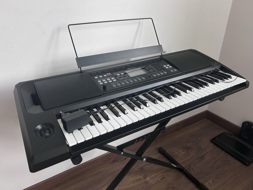 Keyboard KORG EK-50 jak nowy