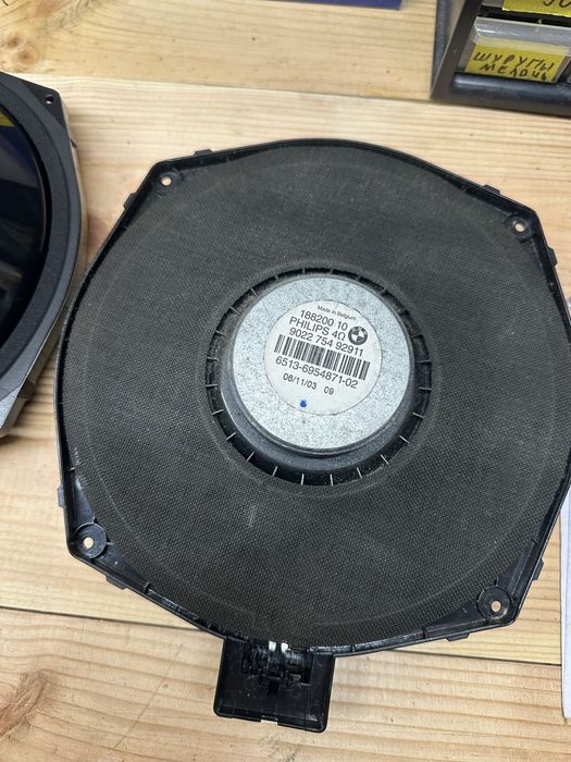 Нч динамики, сабы под сидения Philips, сняты с системы Hi Fi