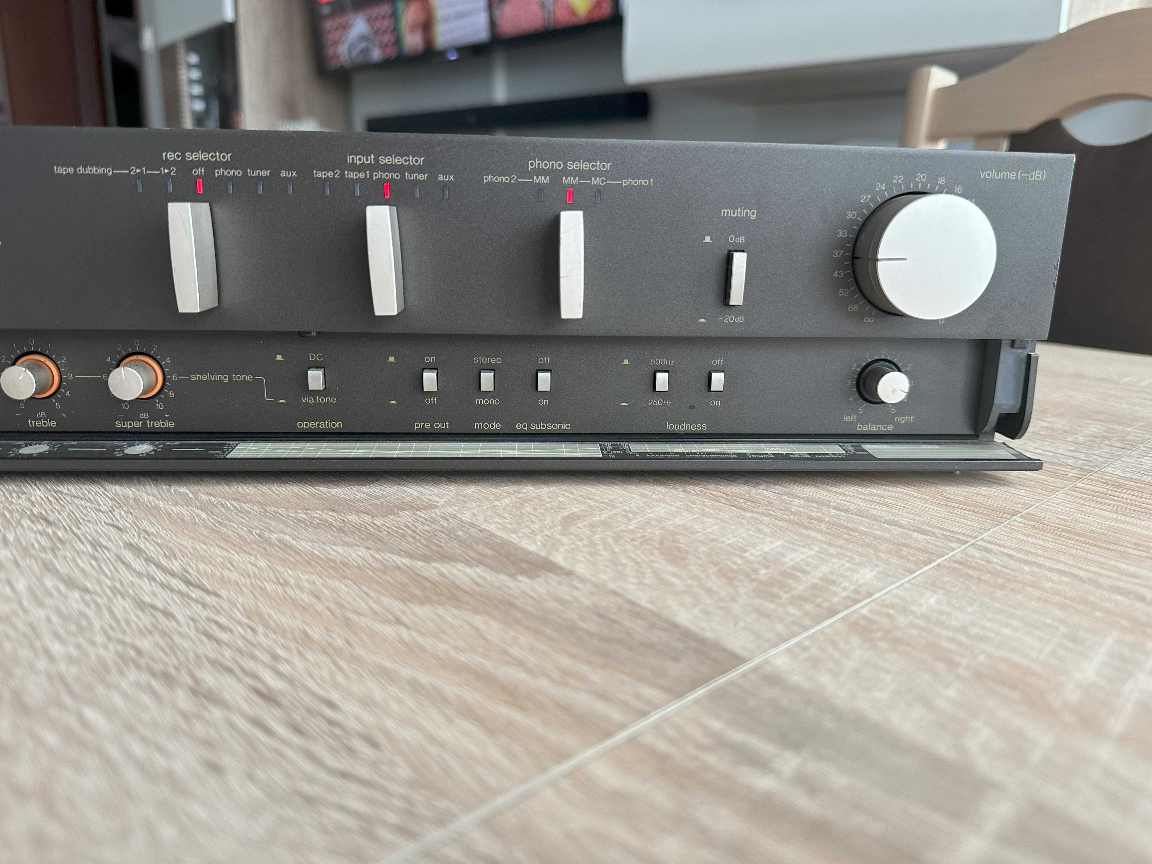 TECHNICS SU-A4 Stereo DC Control Amplifier.