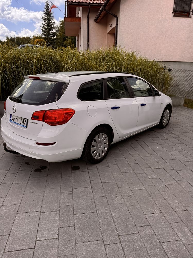 Opel Astra J 1.7cdti REZERWACJA