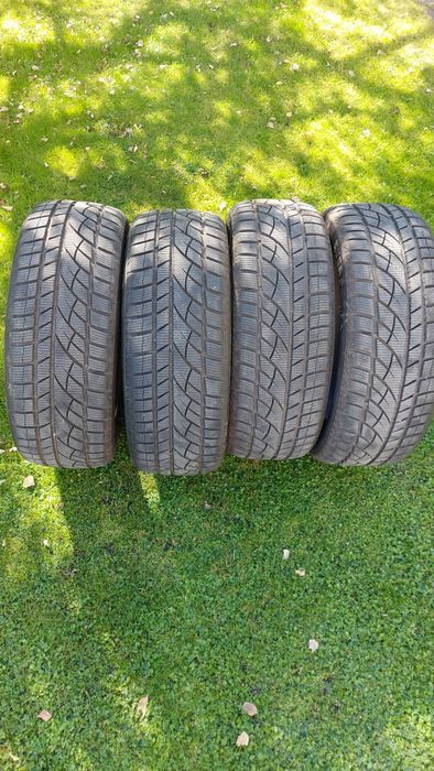Opony zimowe 215x55x17 bieżnik 7.5 mm, bez uszkodzeń
