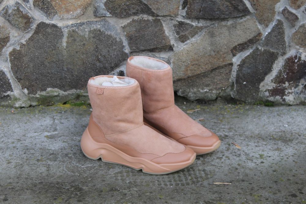 Зимові чоботи з натуральним хутром Ecco Chunky Sneak 40 розмір