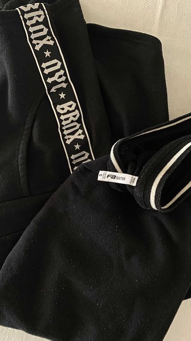 Macaquinho preto manga curta tamanho S