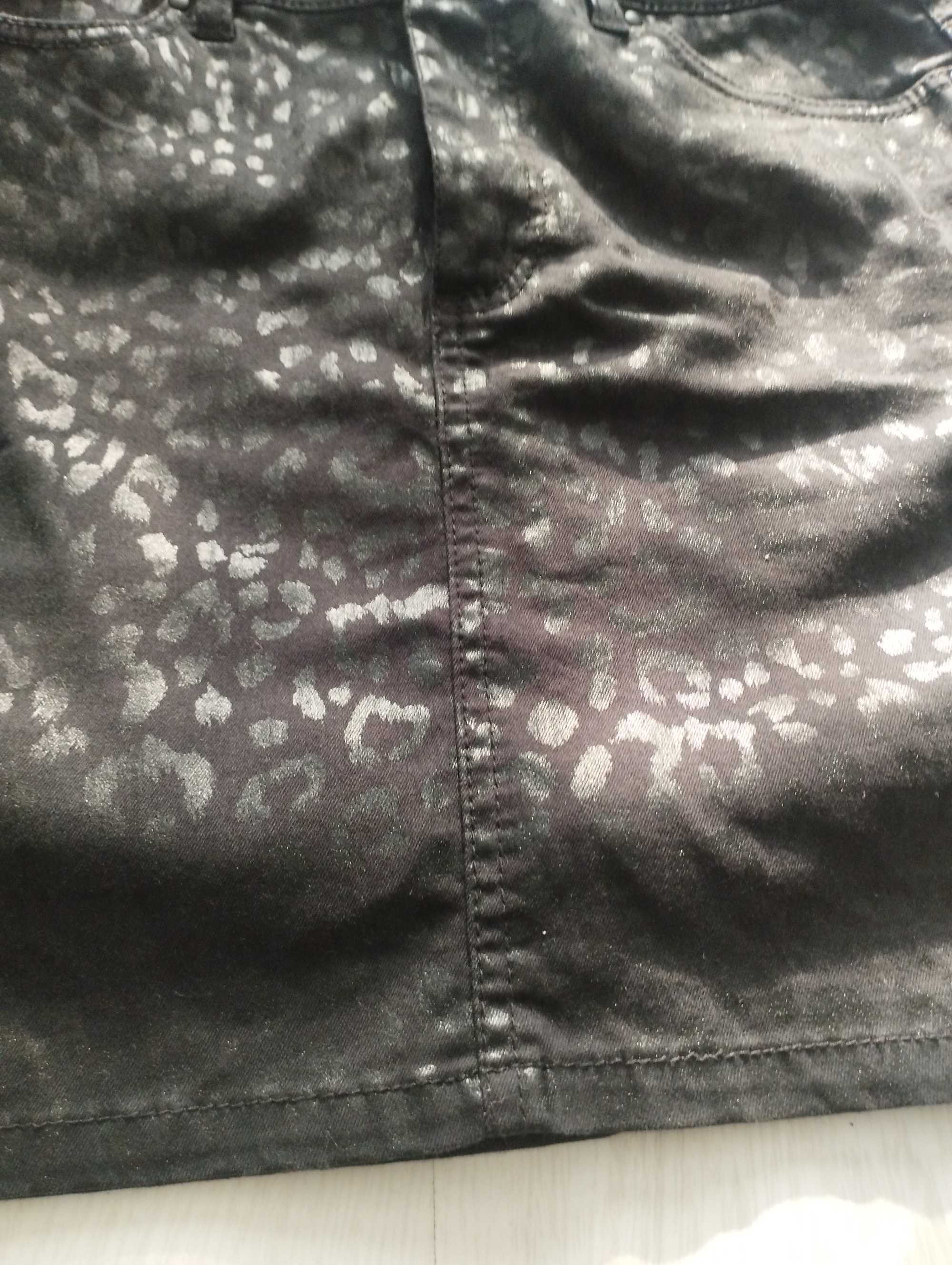 H&M czarna spódniczka z panterką r. S